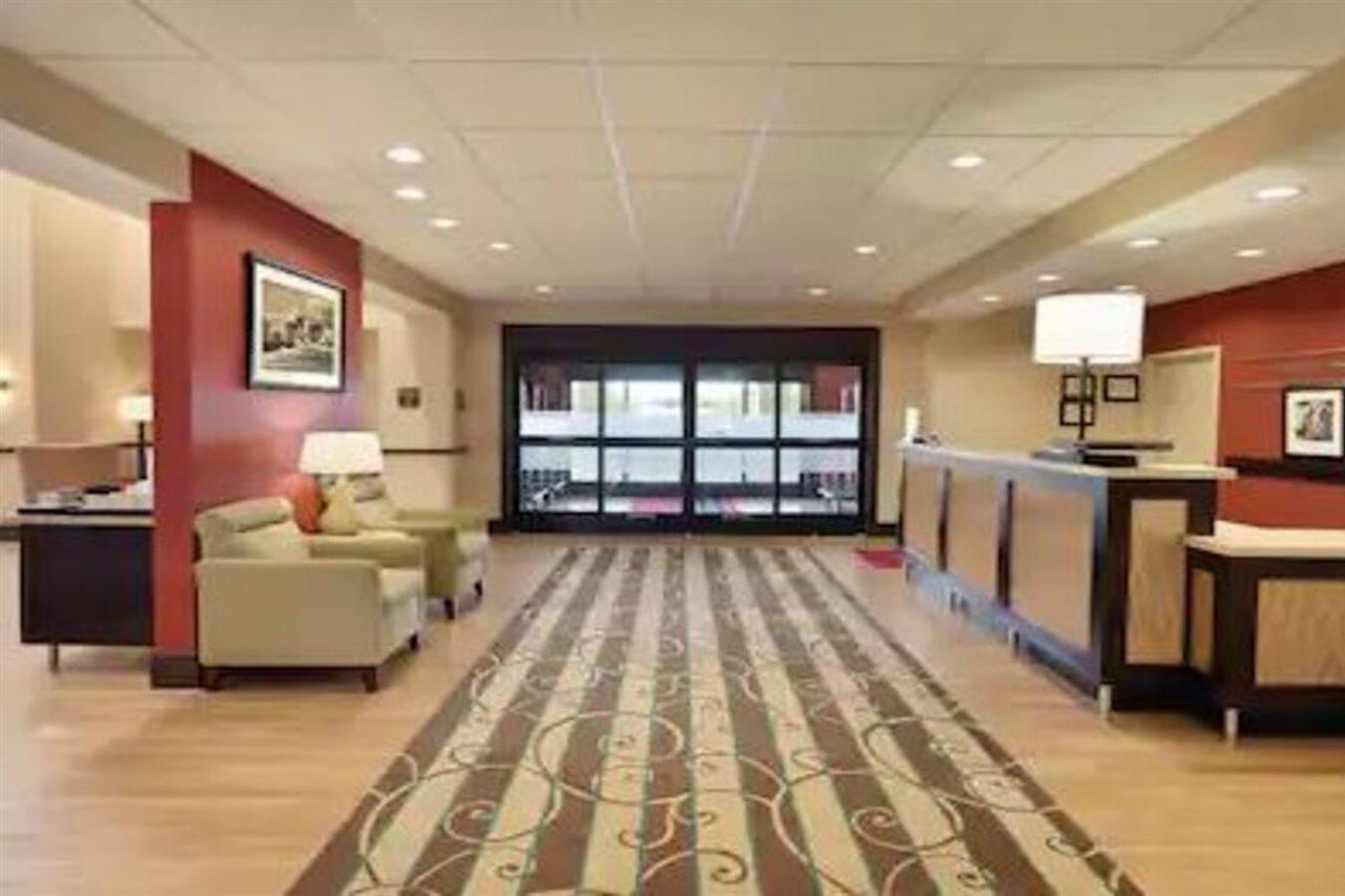 Hampton Inn & Suites Philadelphia Montgomeryville North Wales Εξωτερικό φωτογραφία